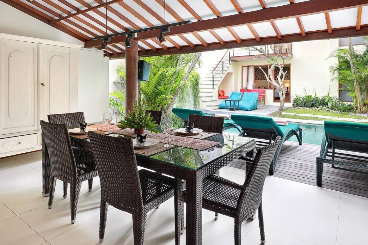 Super Value 4 Bedroom, Walk To Bintang Supermarket سمينياك المظهر الخارجي الصورة