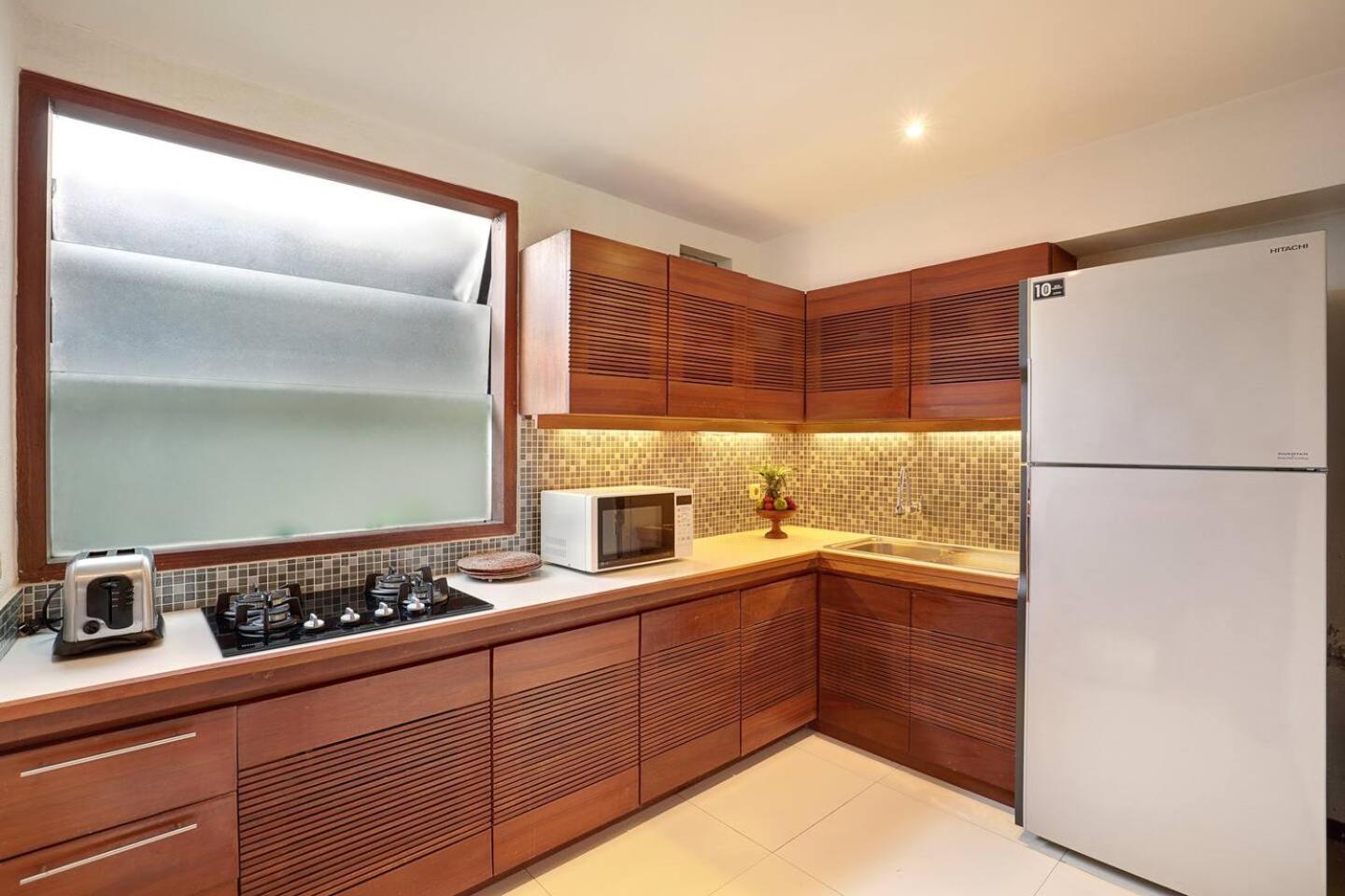 Super Value 4 Bedroom, Walk To Bintang Supermarket سمينياك المظهر الخارجي الصورة