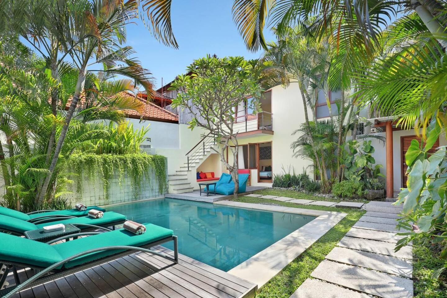 Super Value 4 Bedroom, Walk To Bintang Supermarket سمينياك المظهر الخارجي الصورة
