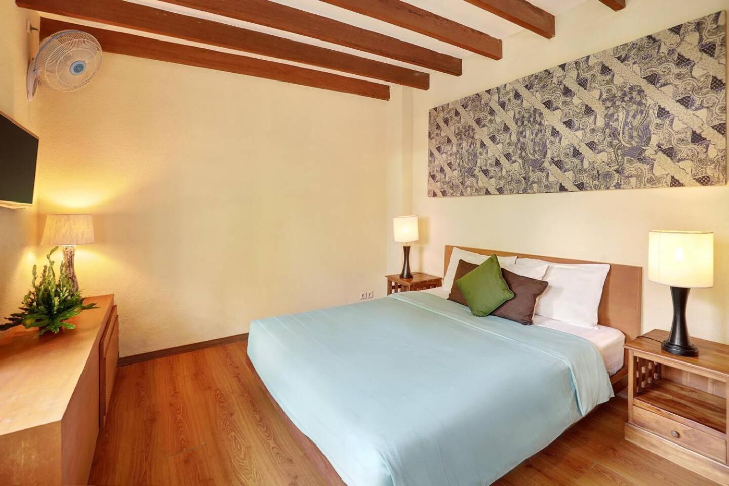 Super Value 4 Bedroom, Walk To Bintang Supermarket سمينياك المظهر الخارجي الصورة